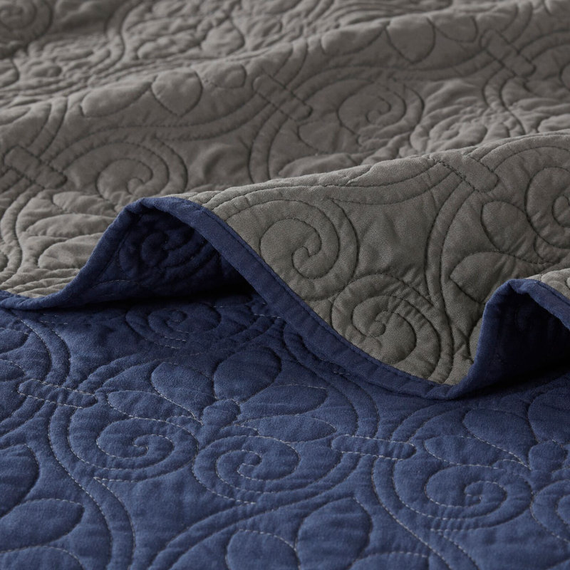 Quebec Reversible Quilt Set, Navy, Twin/Twin XL Coverlet + 1 Standard Sham