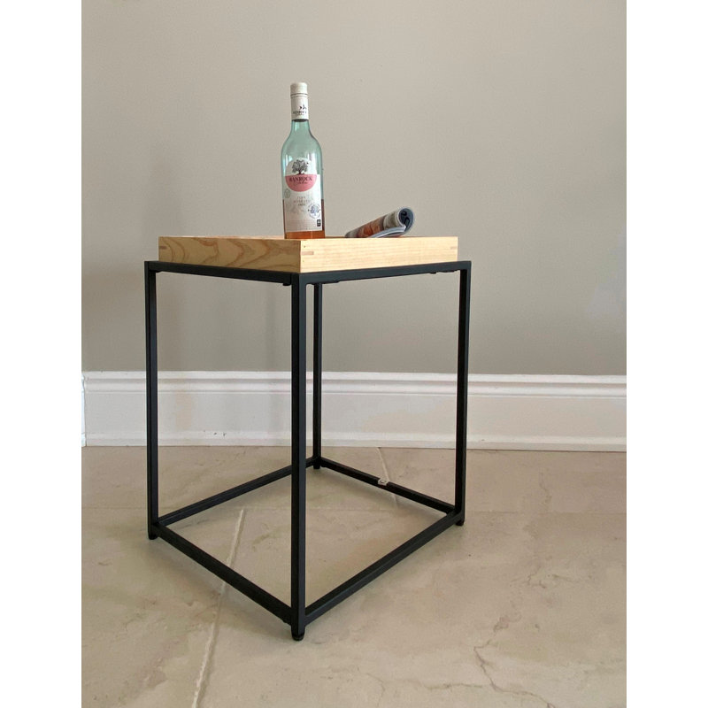 Table de bout et plateau d'appoint en bois de chêne Obbard - hauteur 21,5 po