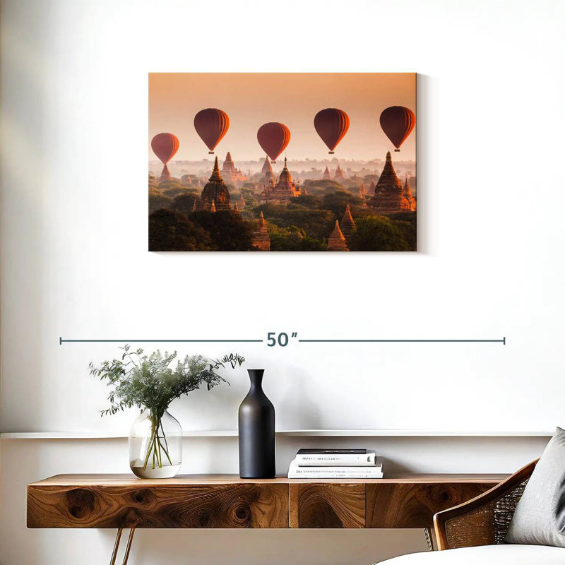 Ballons Mehar au-dessus des tempes de Bagan, H 20 po x l 30 po