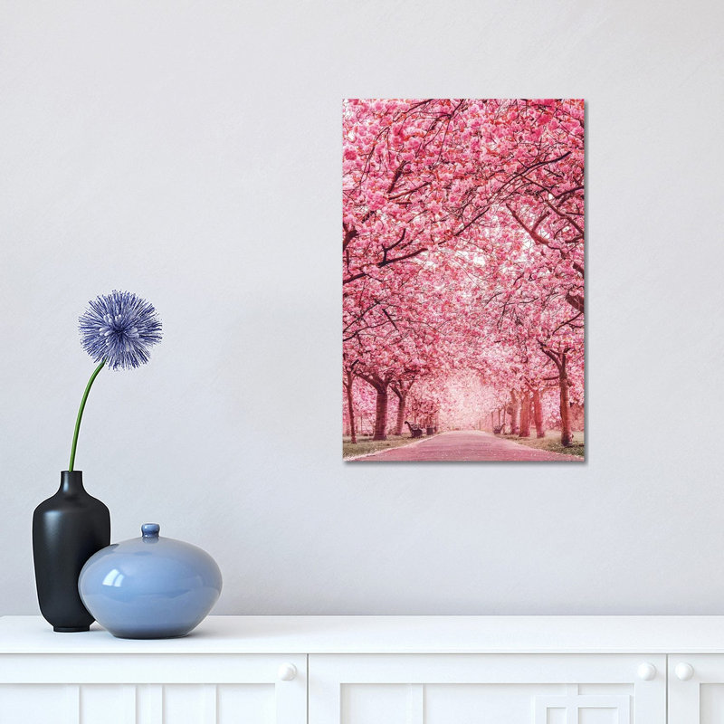 Reproduction de photo « Thousand types of Blooming London » par Hobopeeba-toile tendue, H 18 po x l 12 po x 1,5 po