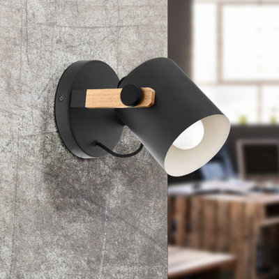 Brummett Steel Spotlight