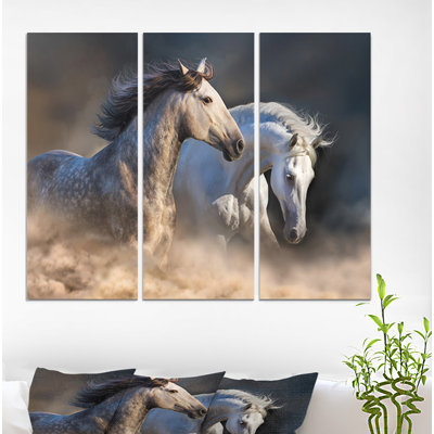 « horses à la poussière », reproduction de photo à multiples images sur toile tendue