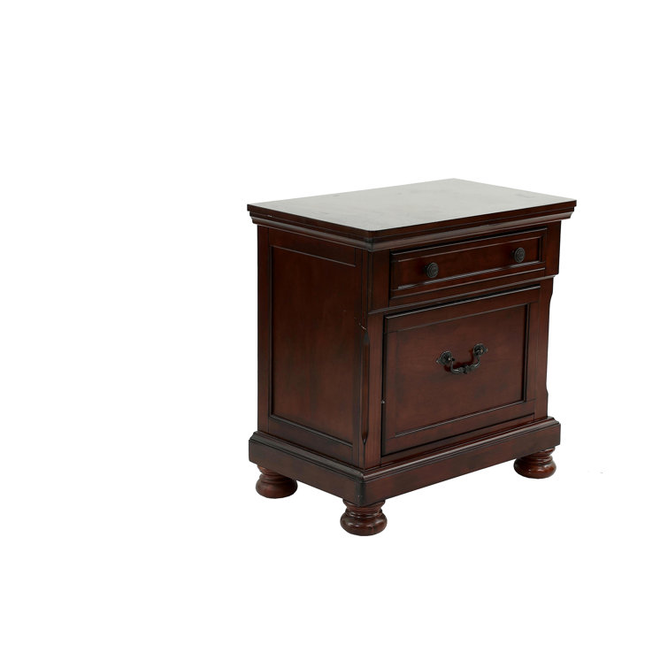 NIGHTSTAND in Antique Cherry