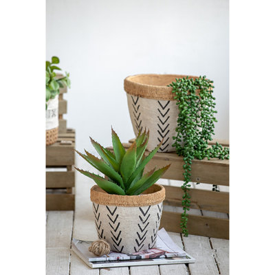 Ensemble de 2 jardinières en ciment blanches et brunes avec motif en V, L: P 10 po x P 8 po, P 8 po x P 6,5 po