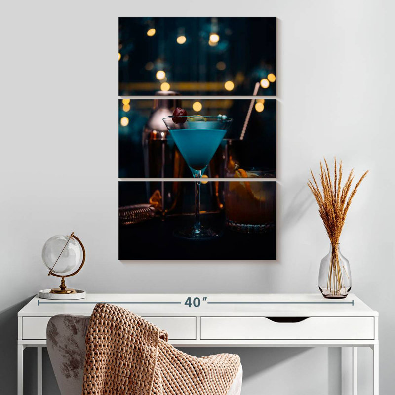 Yarlin Blue Cocktail, 32" H x 20" W