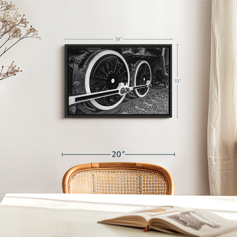 «Train Wheels Wall Art», H 13 po x l 19 po
