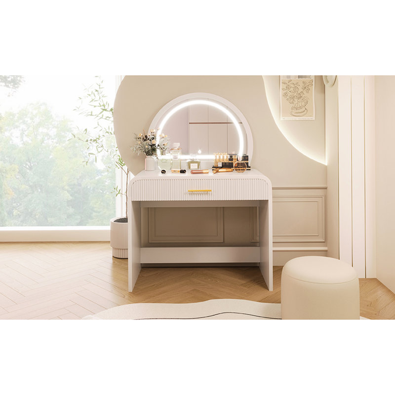 Meuble-lavabo blanc de 39 po avec miroir et tiroir pour la chambre à coucher. Bords et esthétique incurvés. Produits de beauté avec beaucoup de rangement. Matériau confortable. Installation facile et rapide