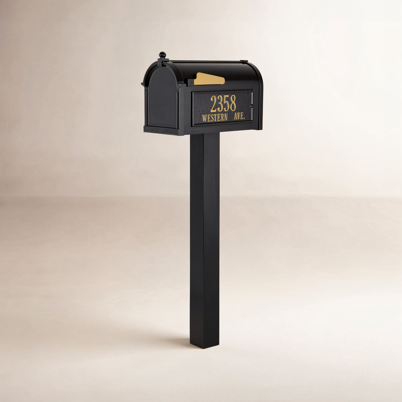 Premium Post-Mounted Mailbox, Yes, Black