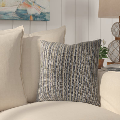 Coussin décoratif de luxe avec couloirs parallèles