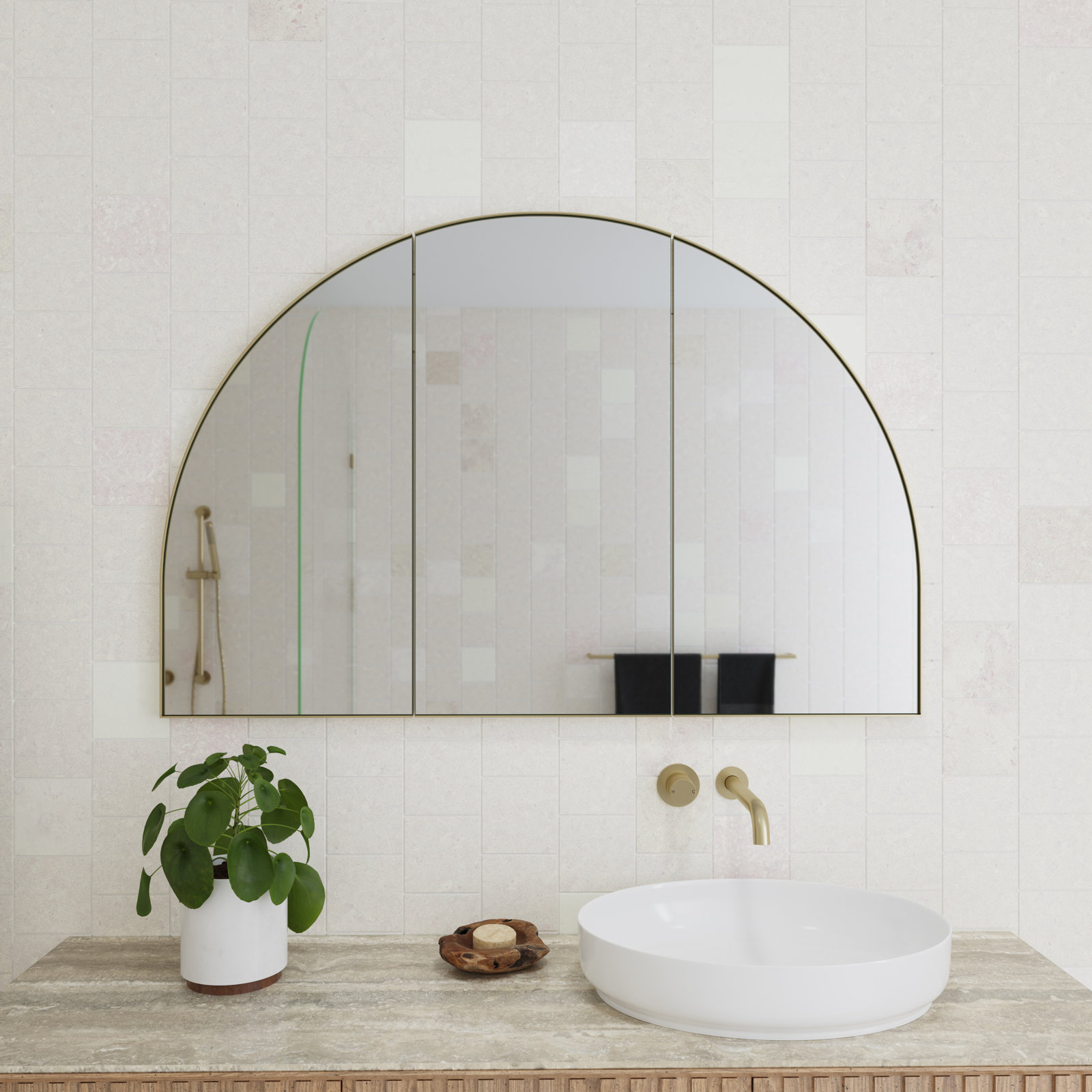 Aria Recessed Medicine Cabinet, Gold