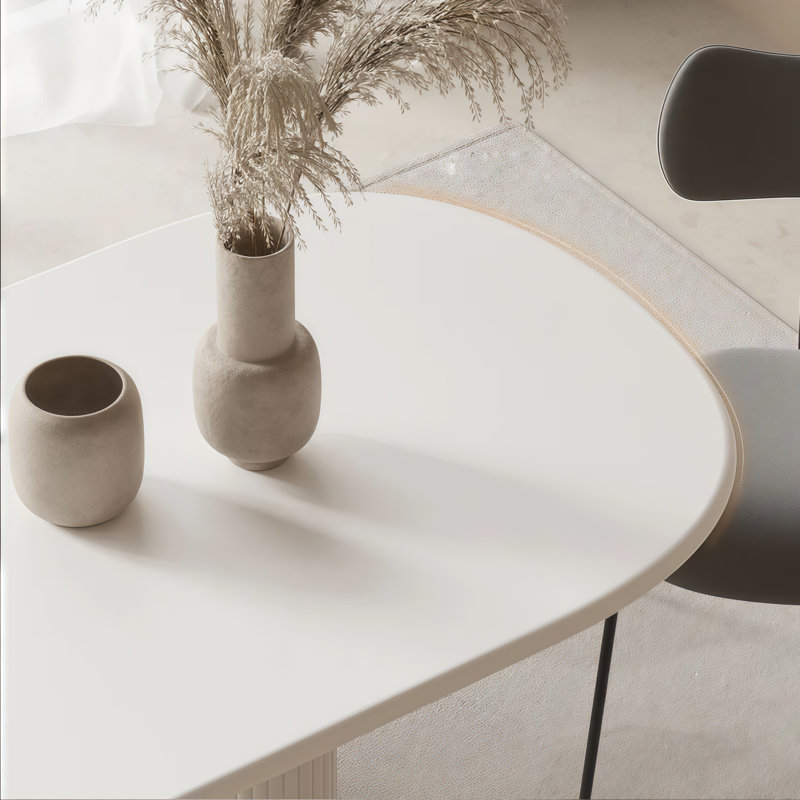 Table de salle à manger blanche en bois massif ovale, H 29,50 po x L 63 po x l 31,50 po 