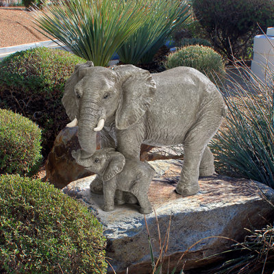 Mama And Baby Elephant Statue