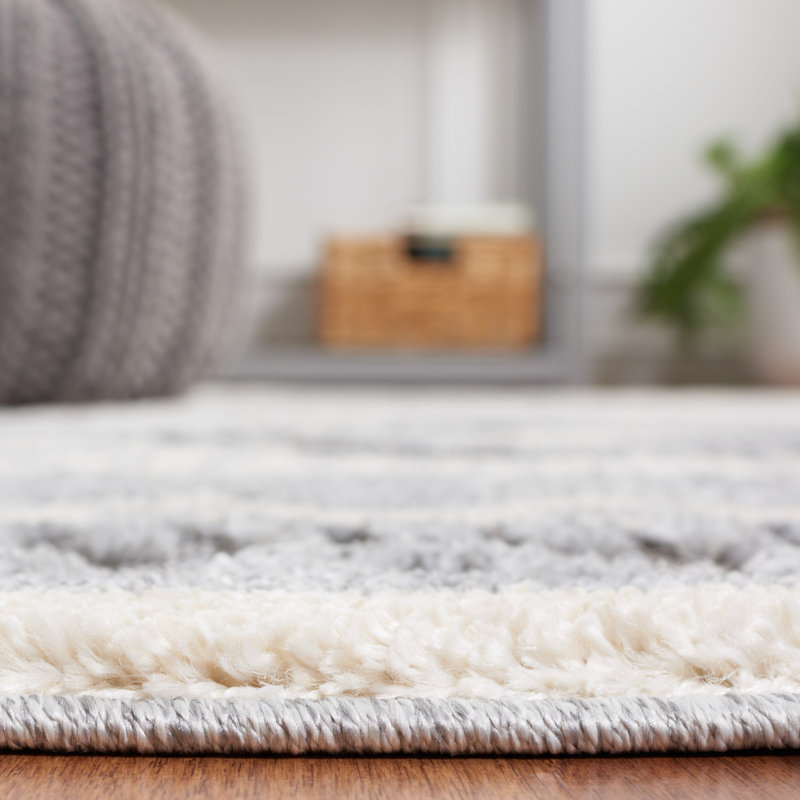Gray Geometric Tufted Washable Shag Rug 5'1" x 7'6"