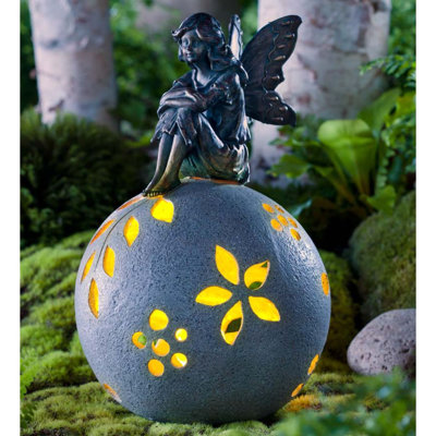 Daydreaming Fairy Solar Light Garden Statue