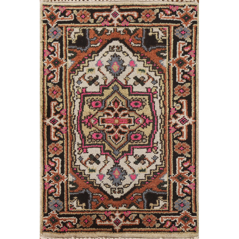 Tapis oriental ivoire traditionnel en laine 2 x 3