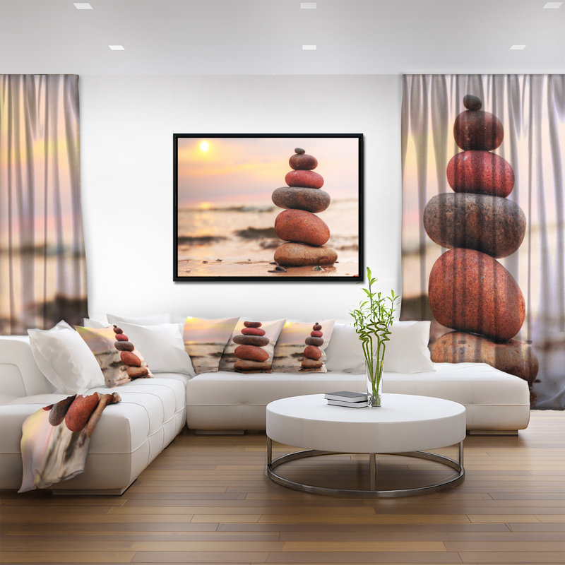 «Stones Pyramid on Sand», reproduction de photo sur toile tendue, H 12 po x l 20 po x P 1 po