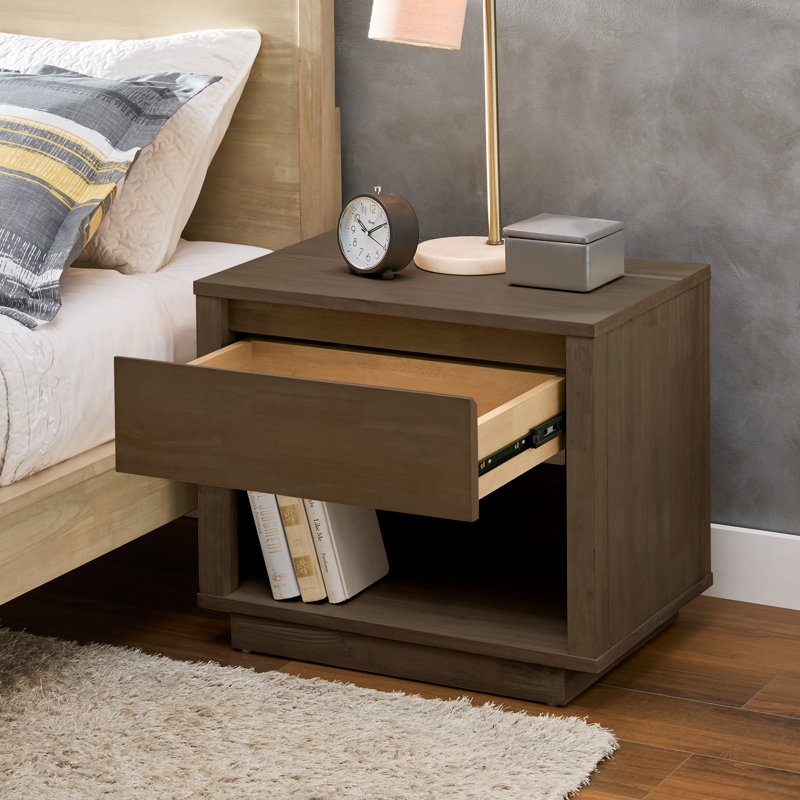 Ismail Danish-Inspired Modern 1-Drawer Nightstand, Walnut