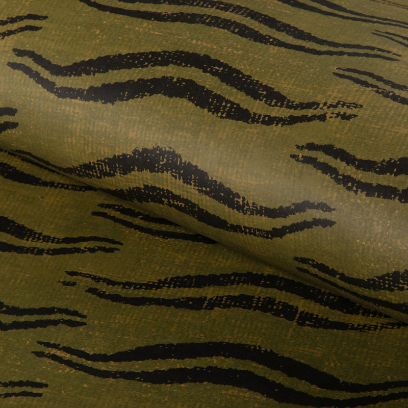Barwick Beckett Animal Print Cellulose blend Wallpaper Roll, Peridot