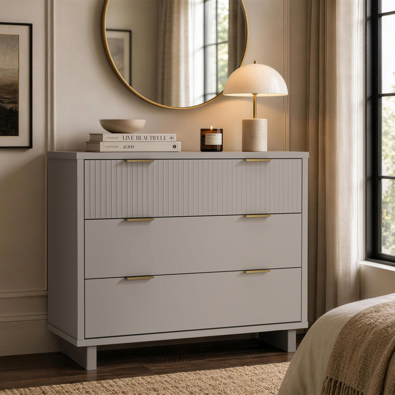 Commode contemporaine en bois massif 38 po à 3 tiroirs Elara, Gris clair