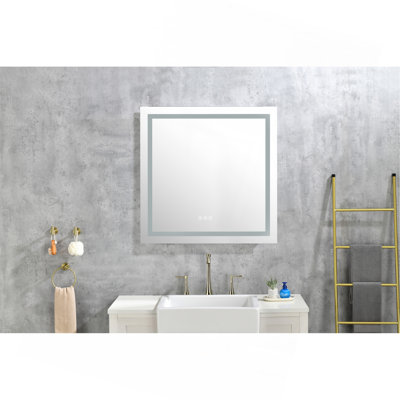 Miroir de salle de bain polyvalent avec fonctions avancées pour une visibilité idéale