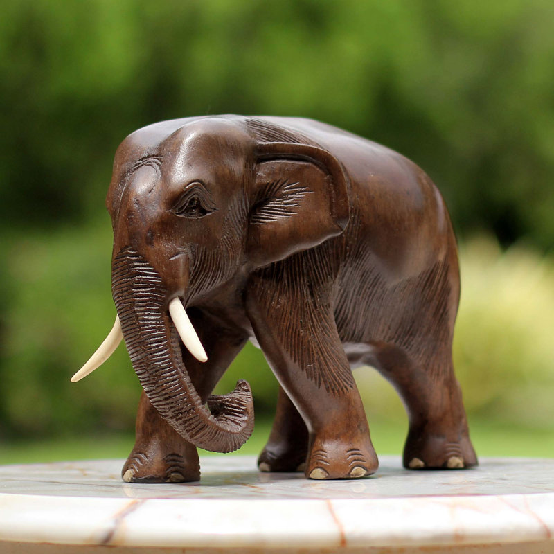 Sculpture petit éléphant