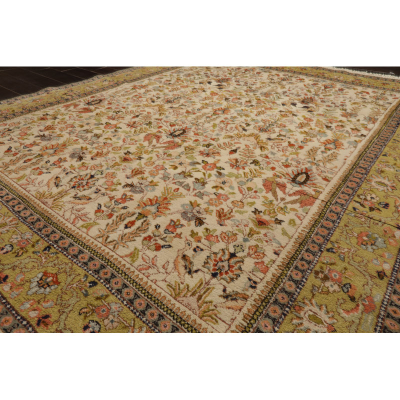 Tapis traditionnel ivoire en laine noué à la main 6 pi 11 po x 8 pi 7 po Taavrija