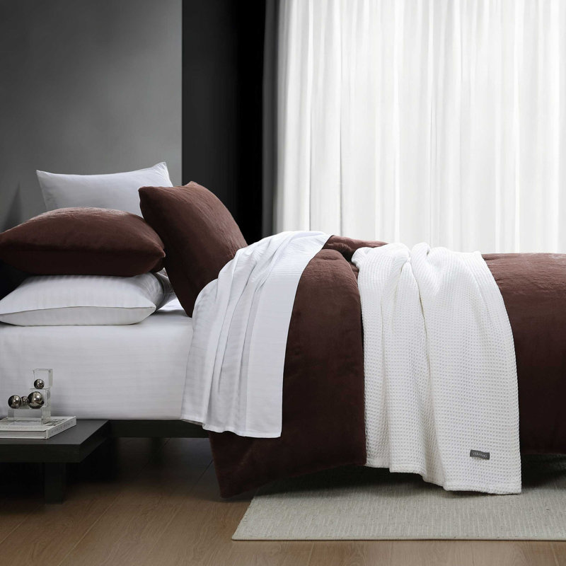 Vera Wang Chenille Waffle Stripe Beige Comforter Set, Queen Comforter + 2 Standard Shams