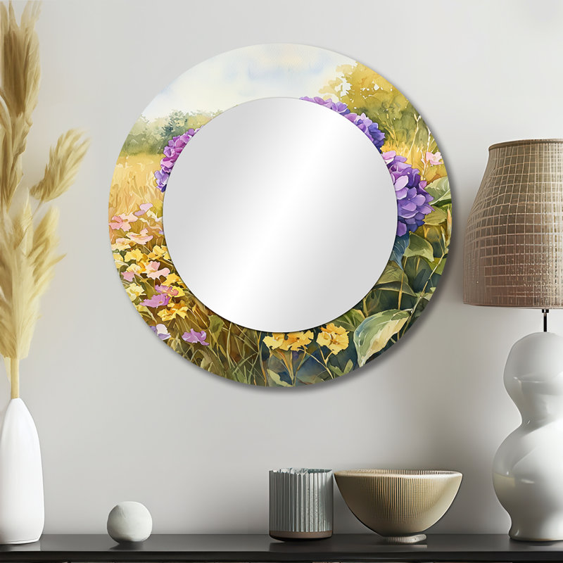 Hortensias dans un champ ensoleillé I - Art mural traditionnel en miroir - imprimé sur métal, 23 po x 23 po