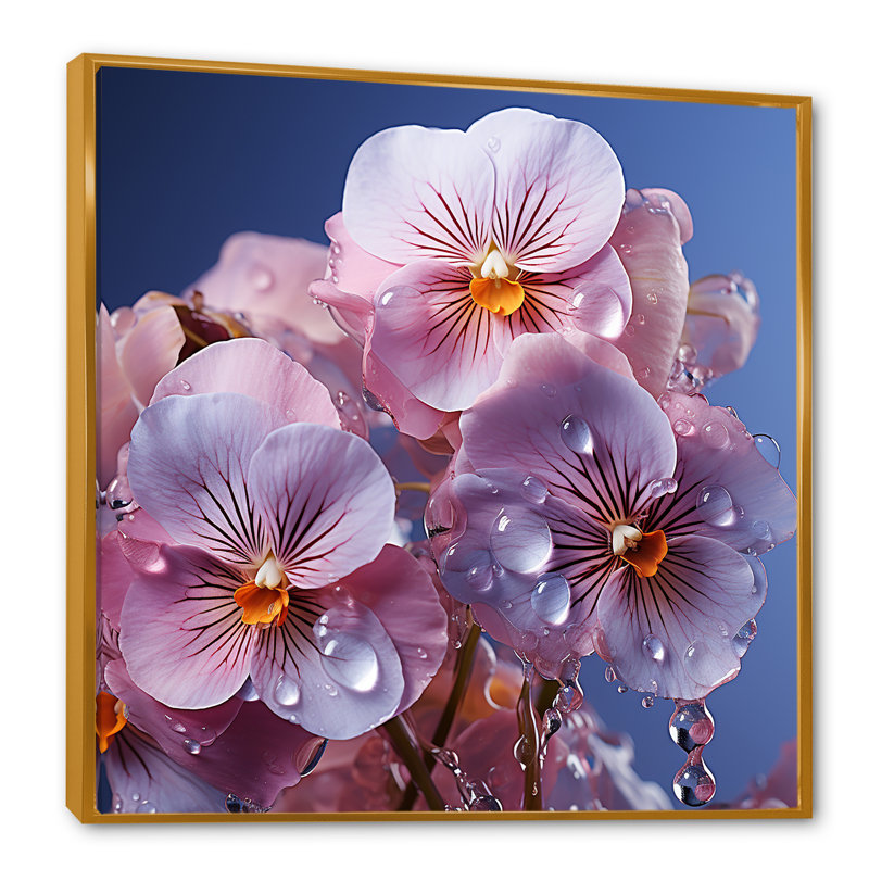 Pensées transparentes magiques roses sur toile, Cadre flottant doré, H 24 po x l 24 po