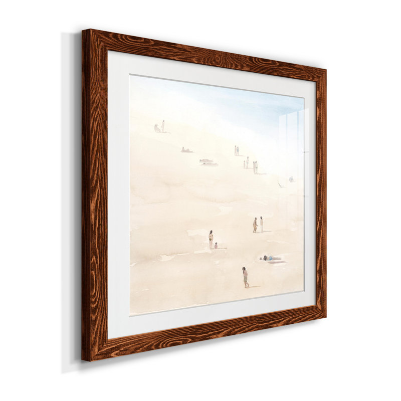 Beach Goers I-Premium, reproduction encadrée - prête à être accrochée, H 31,5 po x l 31,5 po x P 1,5 po, Blanc