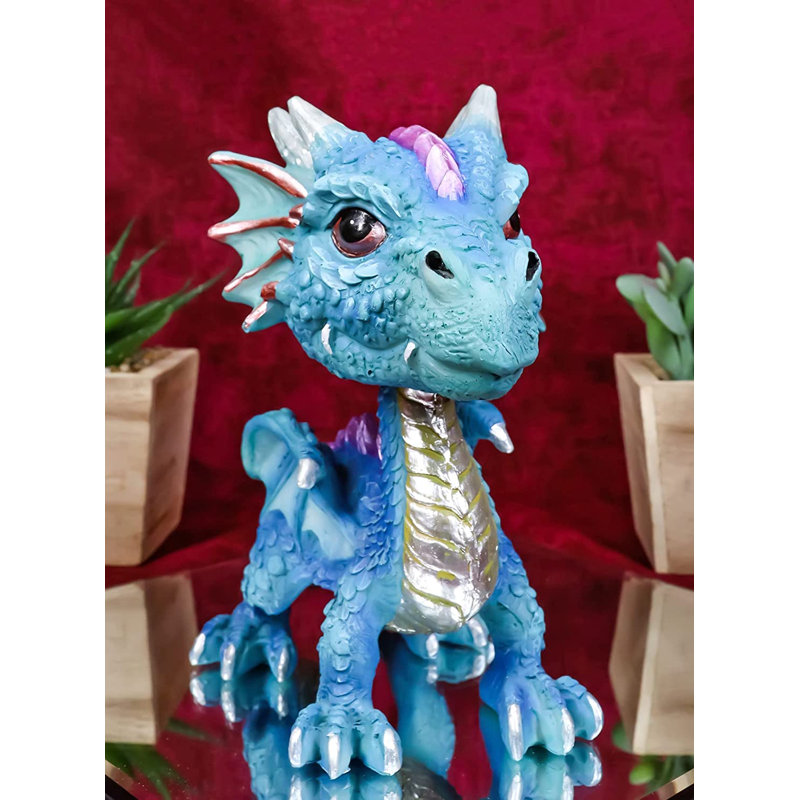 Dragon fantaisiste avec ailes flottantes Yolanda