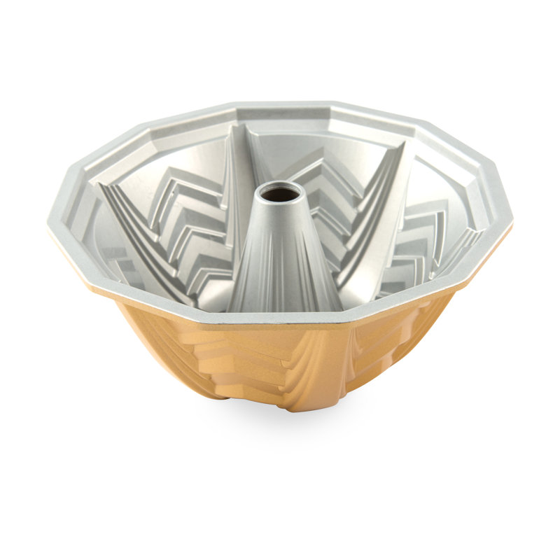 Nordic Ware Marquee Bundt Pan