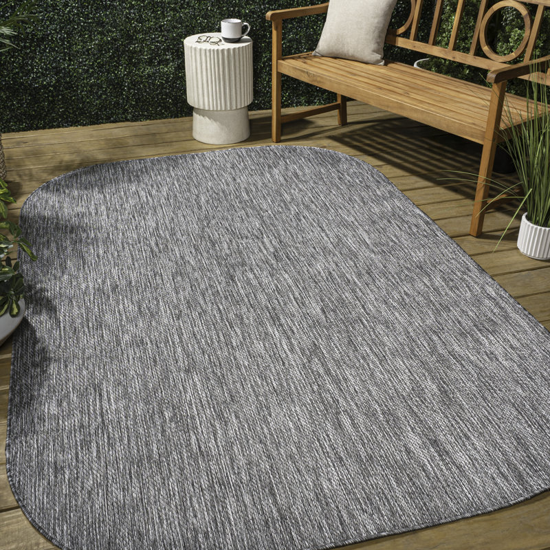 Montalvo Modern Minimalist Radius Corner Solid Gray Indoor/Outdoor Rug, Novelty 4' x 6'