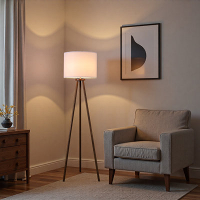 Lampe trépied nordique 60,6 po avec base en bois massif noyer et abat-jour en lin, interrupteur au pied, douille E26, lampe sur pied moderne certifiée UL pour salon, chambre à coucher, coin d'étude et de lecture