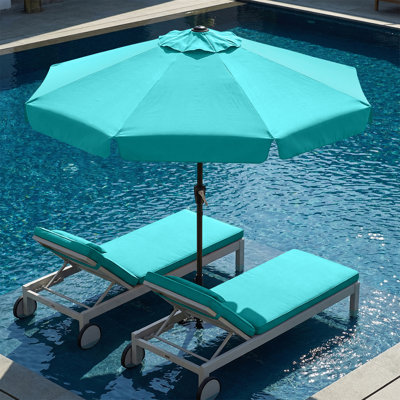 Parasol de marché Holmquist avec cantonnière festonnée, inclinaison et relevage