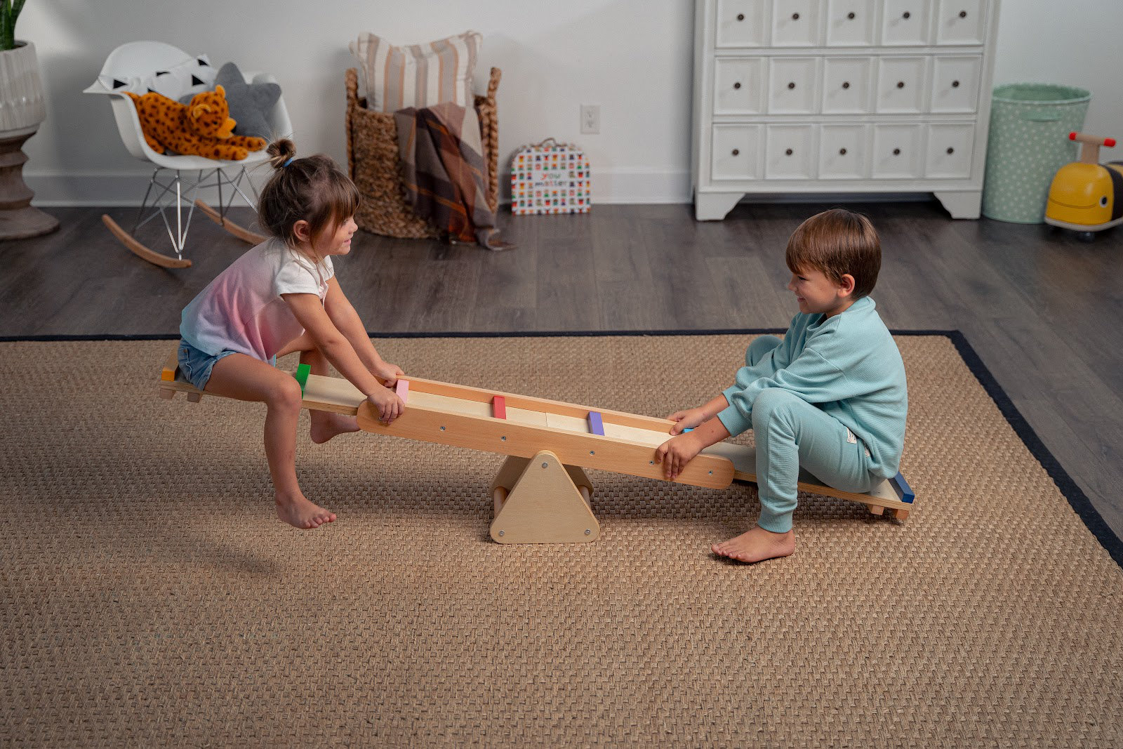 Avenlur 2-Seat Teeter Totter