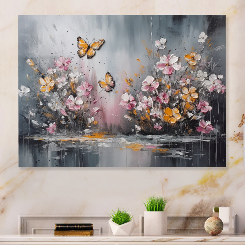 Fleurs avec papillons blancs II - art mural floral en métal, H 16 po x l 32 po