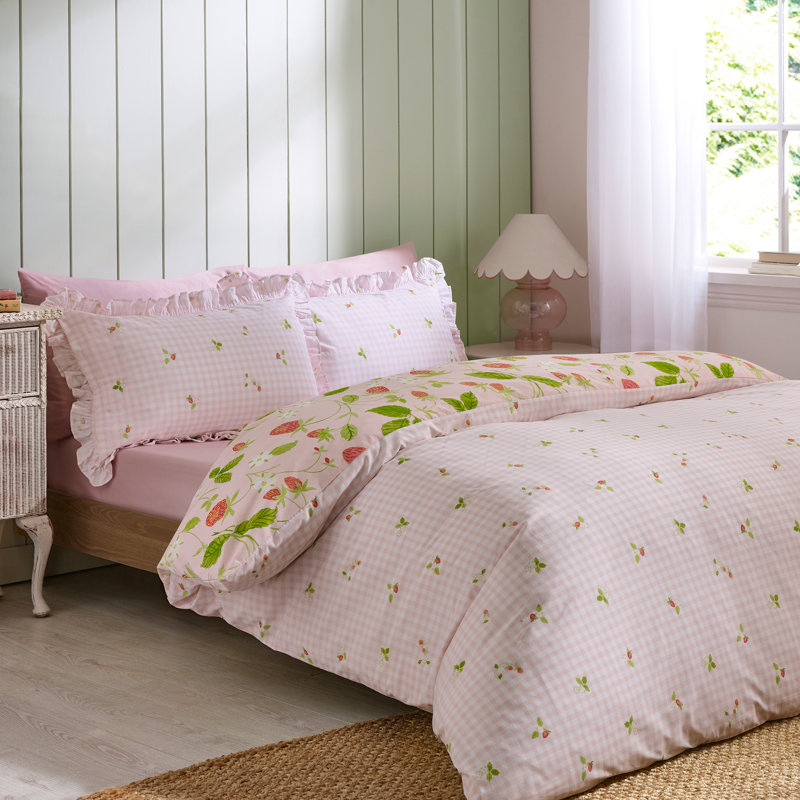 Strawberry Frills Gingham Reversible Duvet Cover Set, Super King