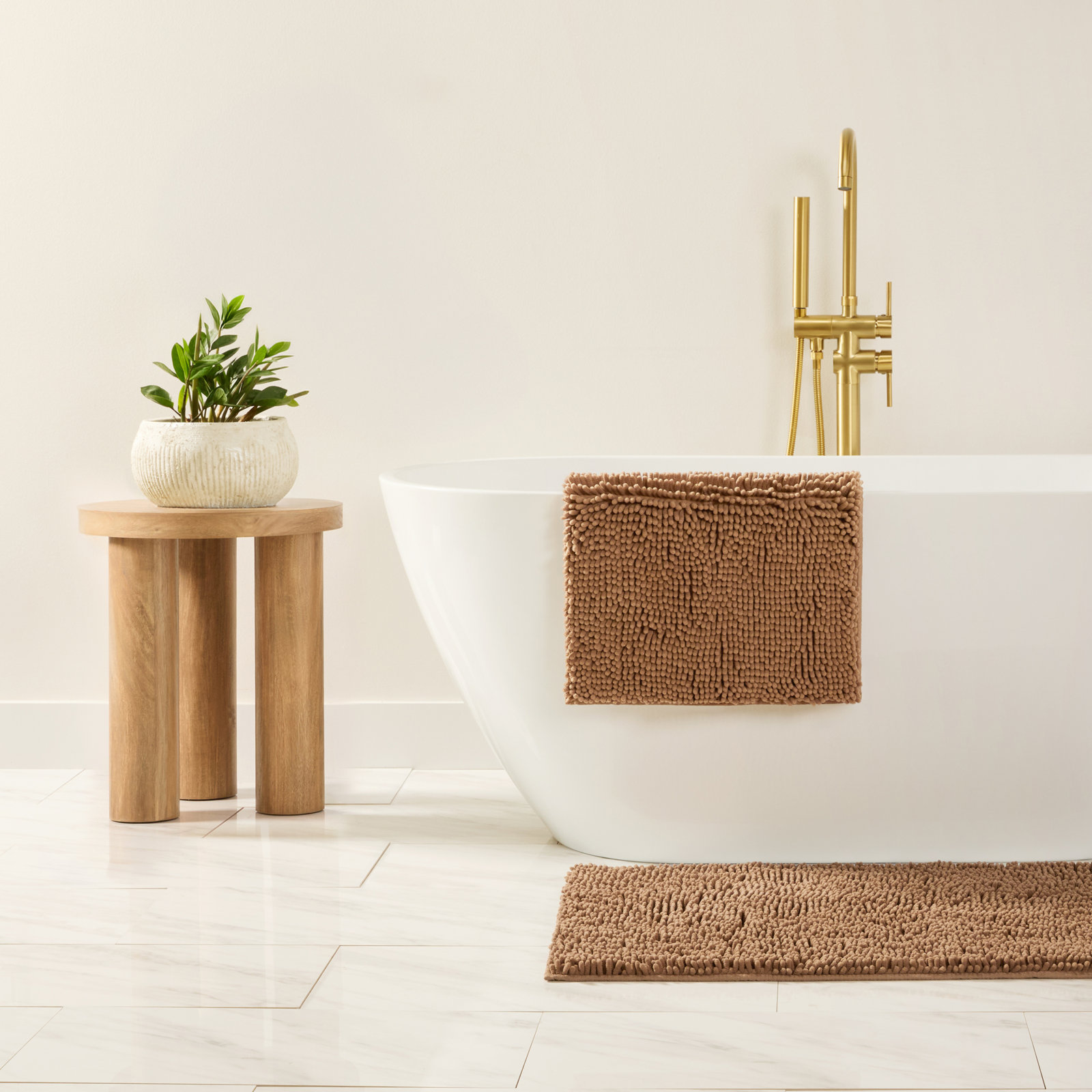Chenille Bath Mat, Single - 24" L x 17" W, Mocha