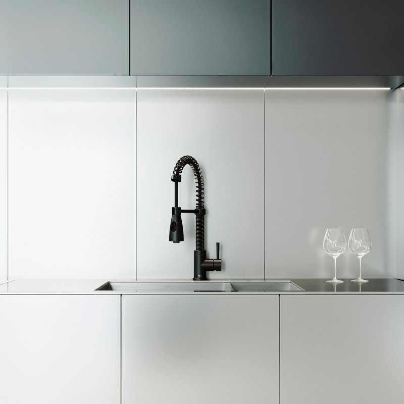 Robinet de cuisine de H 19 po avec pulvérisateur rétractable à deux fonctions Brant, Noir mat