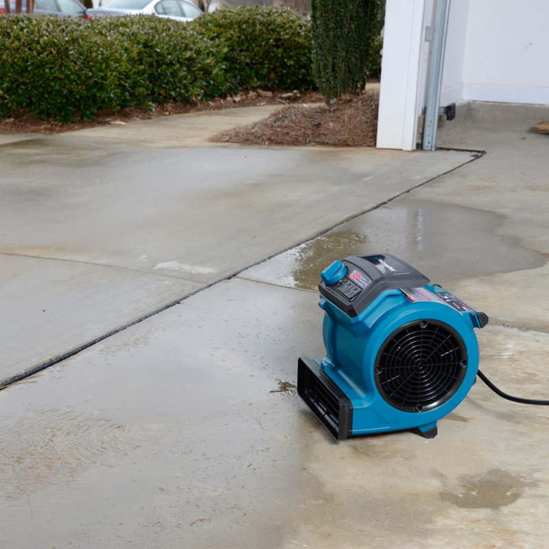 Vacmaster 550 CFM Lightweight Portable Air Mover with Push Button Control