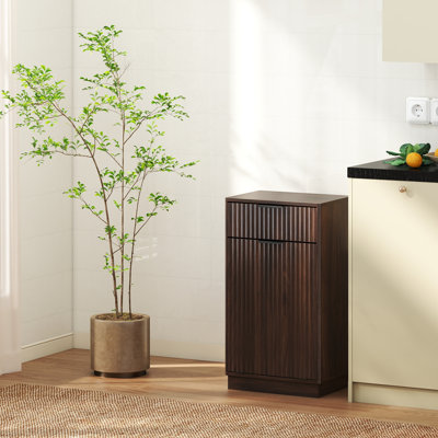 Armoire poubelle inclinable 10 gallons à panneau ondulé antique avec poubelle coulissante dissimulée pour la cuisine et la salle de bain