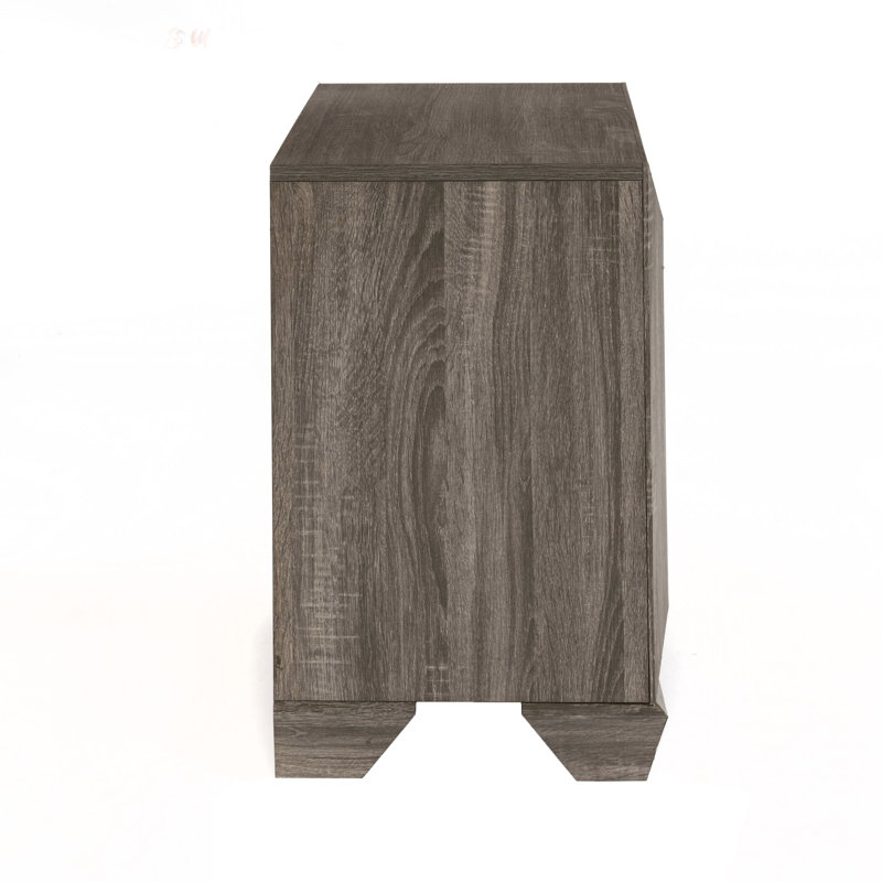 Table de chevet 2 tiroirs gris vieilli avec charme rustique et beaucoup de rangement pour une chambre confortable