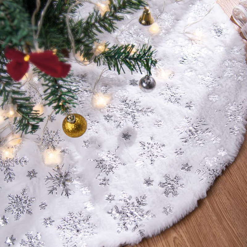 Tree Skirt, Silver