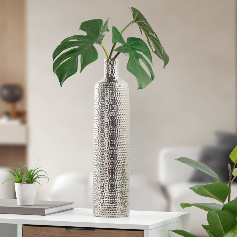  Vase de table en céramique 19,5 "Isaacs, H 19,5 po x l 4,5 po x P 4,5 po