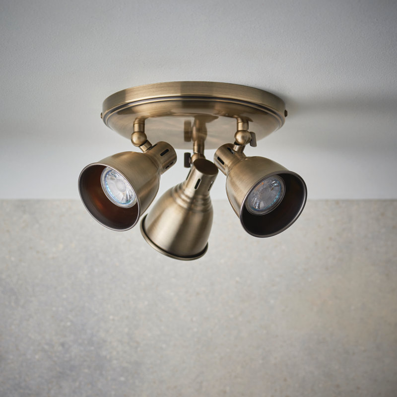 Romney Spotlight, Brass