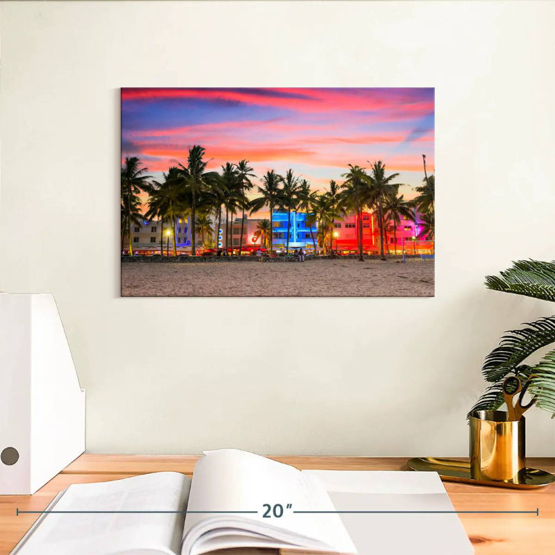 Harpa Miami Beach USA, 8" H x 12" W