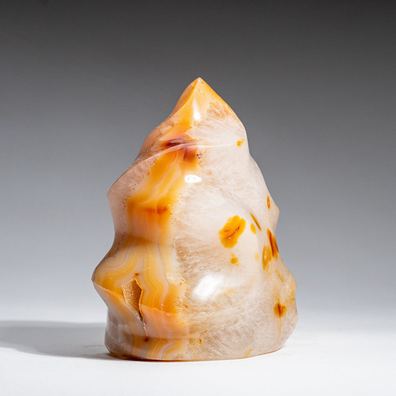 Véritable forme d'agate polie véritable flamme de Madagascar (2,1 lb)