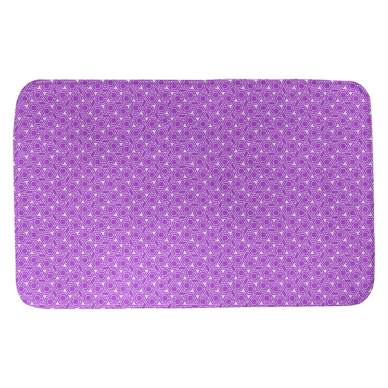 Tapis pour salle de bain en treillis katelyn elizabeth Avicia, l 21 po x L 34 po, Violet / Blanc