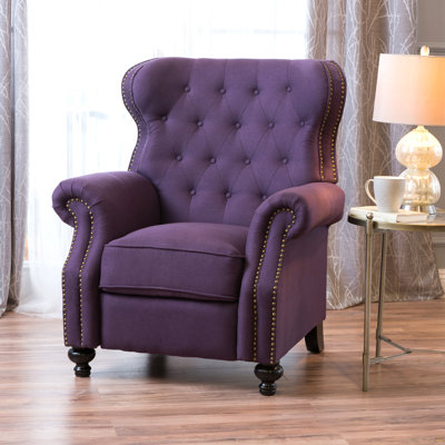 Fauteuil inclinable manuel moderne à dossier inclinable, en tissu, 3 positions, avec accoudoirs arrondis, garniture cloutée et pieds en bois d'hévéa brun foncé.